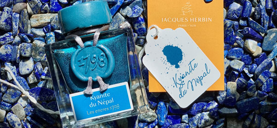 Kyanite du Népal Ink by Herbin